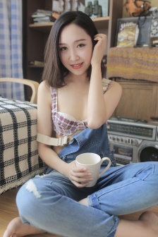 床上丽拉在线